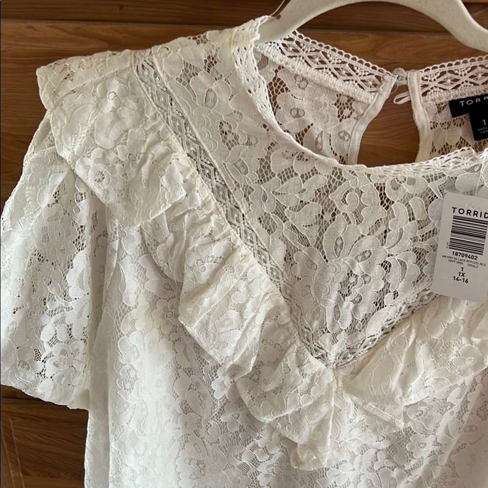 Torrid White Lace Ruffle Top - Picture 3 of 4